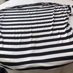 Ricki’s xxl black and white teeshirt. Open top seams with crisscrosses across